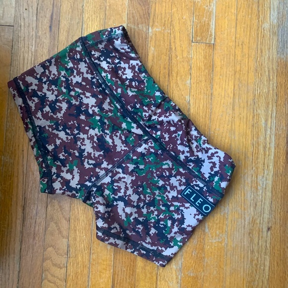 Original FLEO shorts - Picture 1 of 2